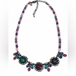 NWT! Beautiful Multi-Color Crystal Statement Necklace - Floral Cluster Design πΈ